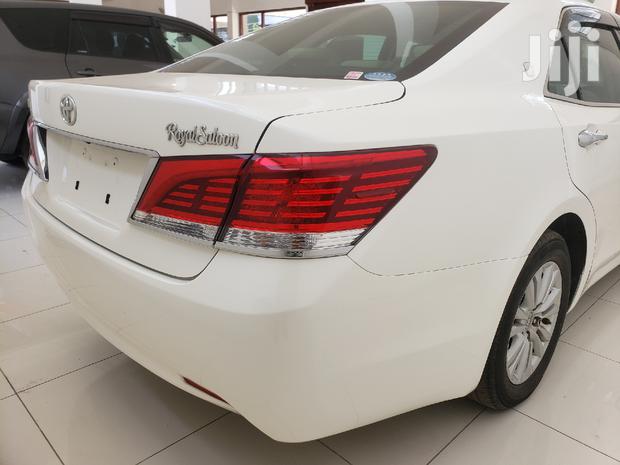 Toyota Crown 2015 White - thumbnail 3