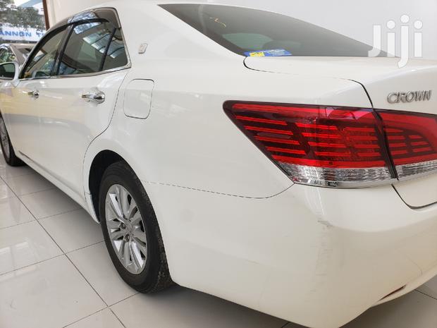 Toyota Crown 2015 White - thumbnail 4