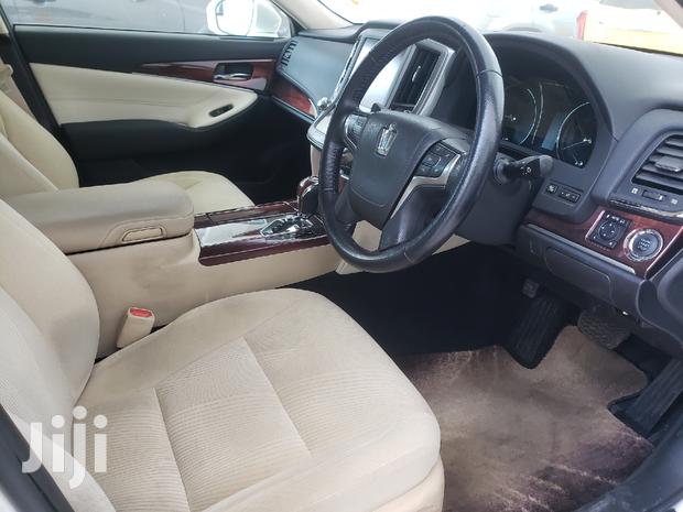 Toyota Crown 2015 White - thumbnail 8