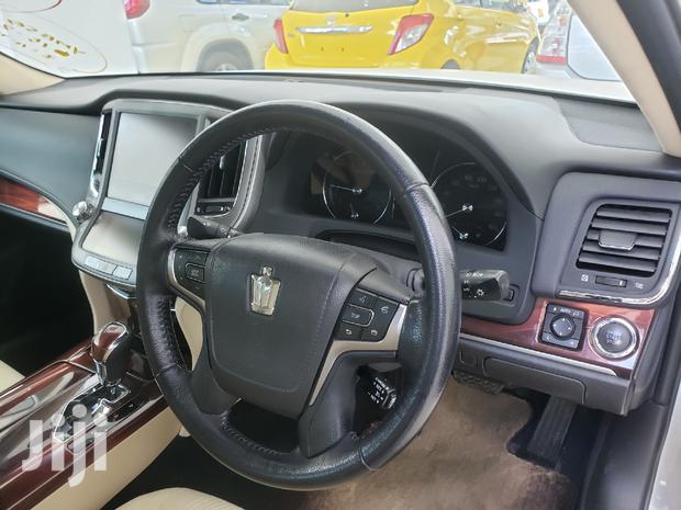 Toyota Crown 2015 White - thumbnail 10