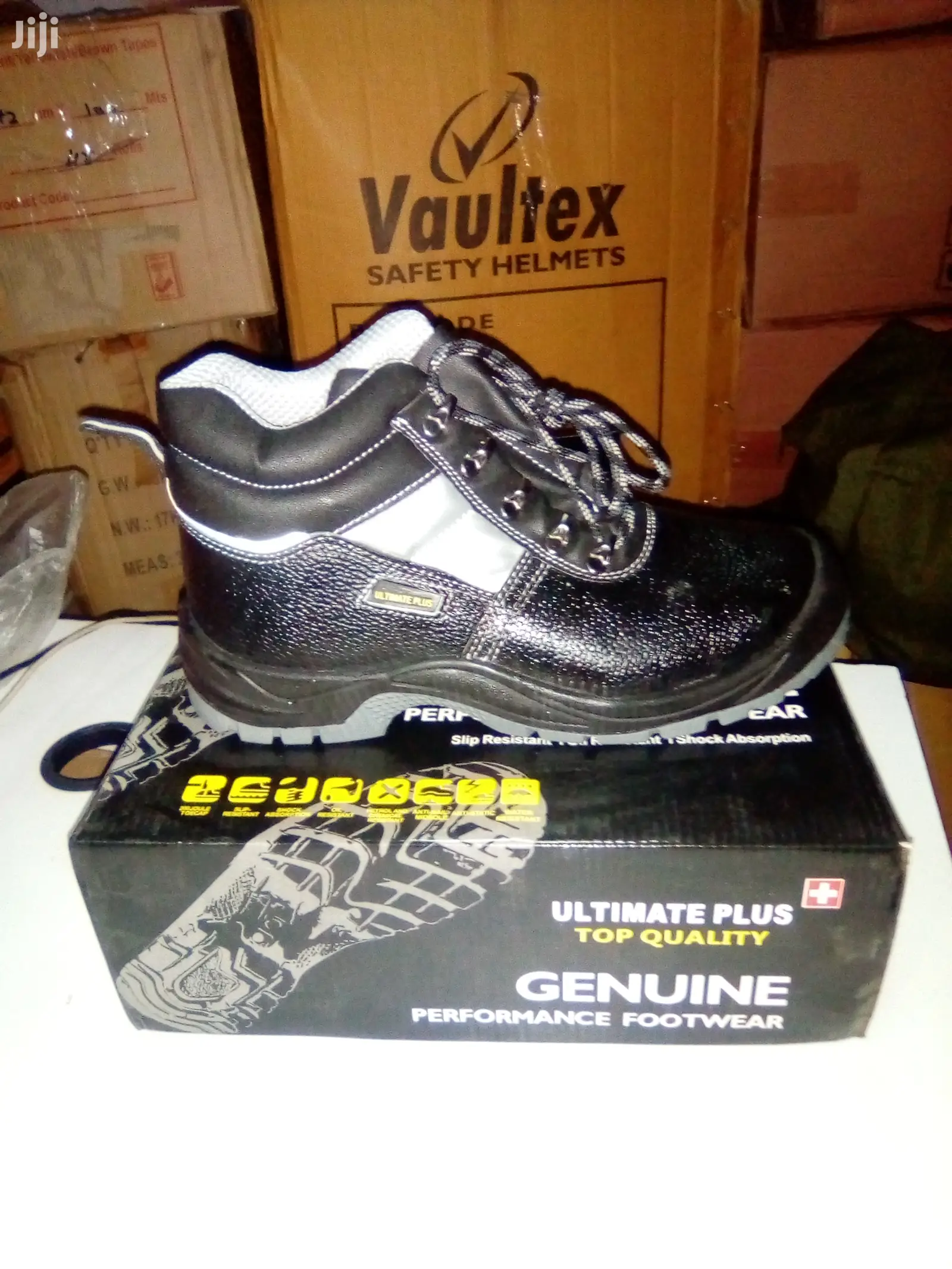 Ultimate Plus Safety Shoes