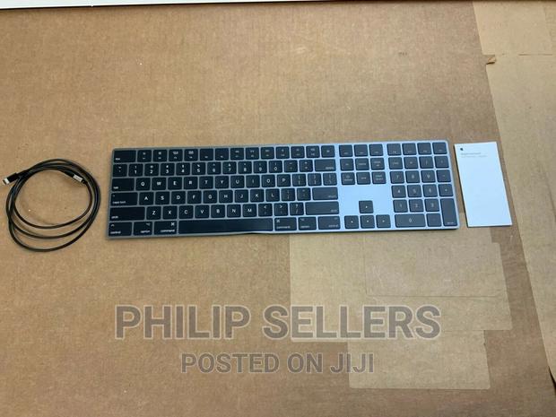 Apple Magic Wireless Keyboard