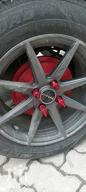 1.5 and 1.25 Wheel Bullets Spike Nuts