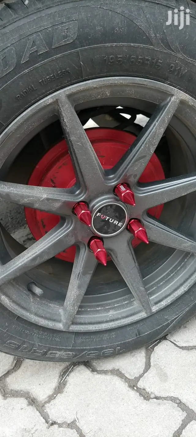 1.5 and 1.25 Wheel Bullets Spike Nuts