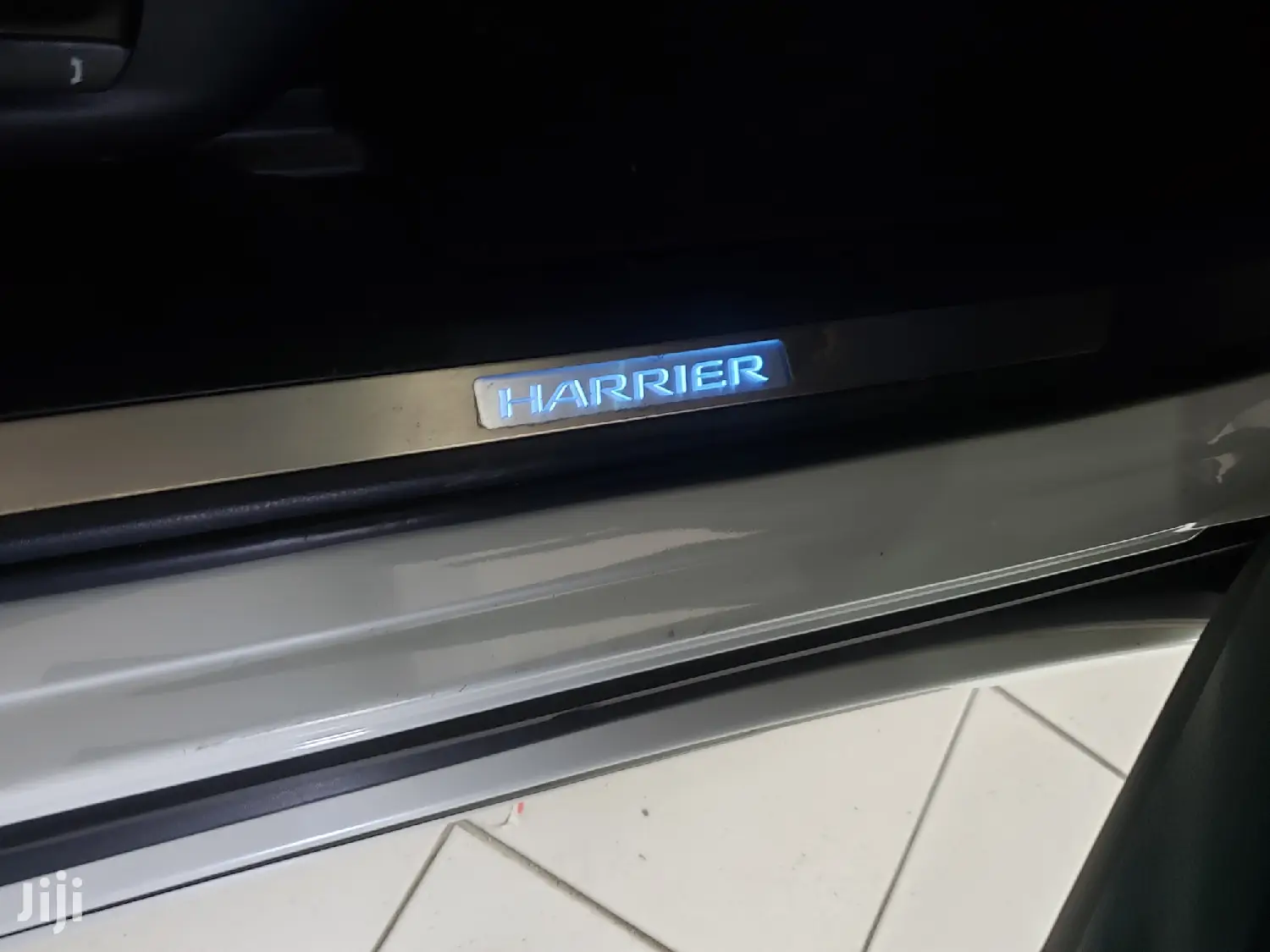 Toyota Harrier 2014 White