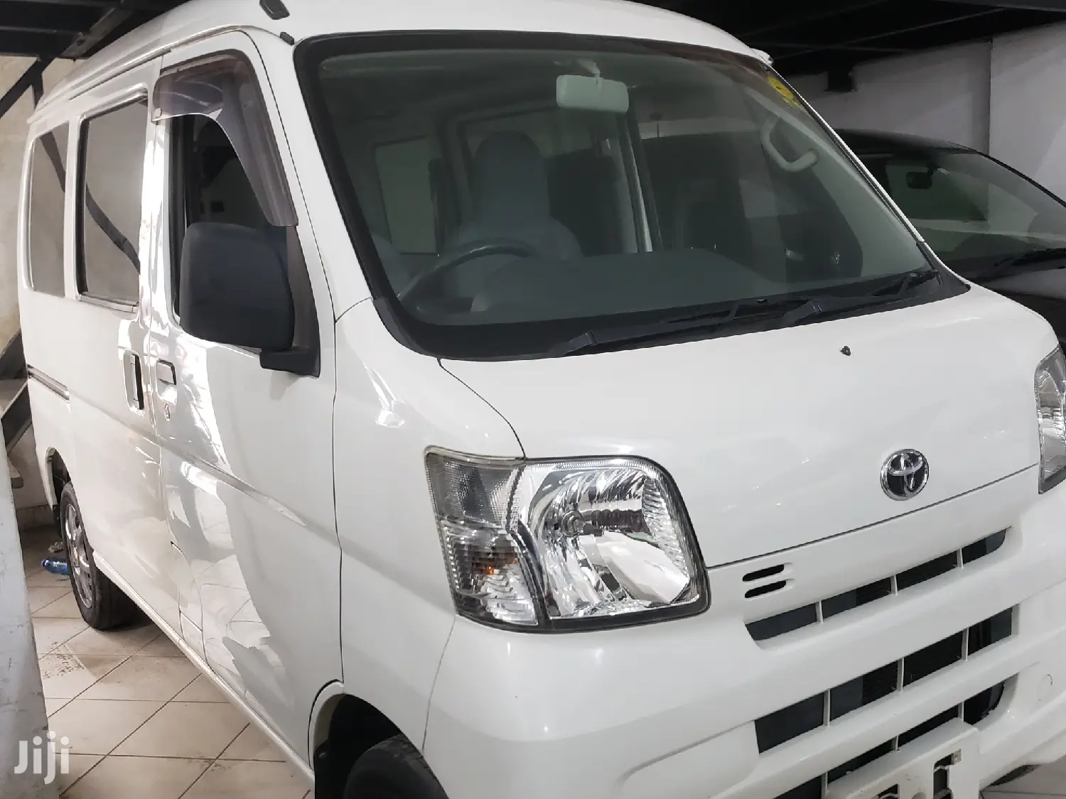 Toyota Pixis 2015 White