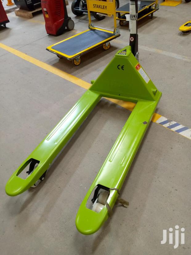 3 Tonne Pallet Truck - main view