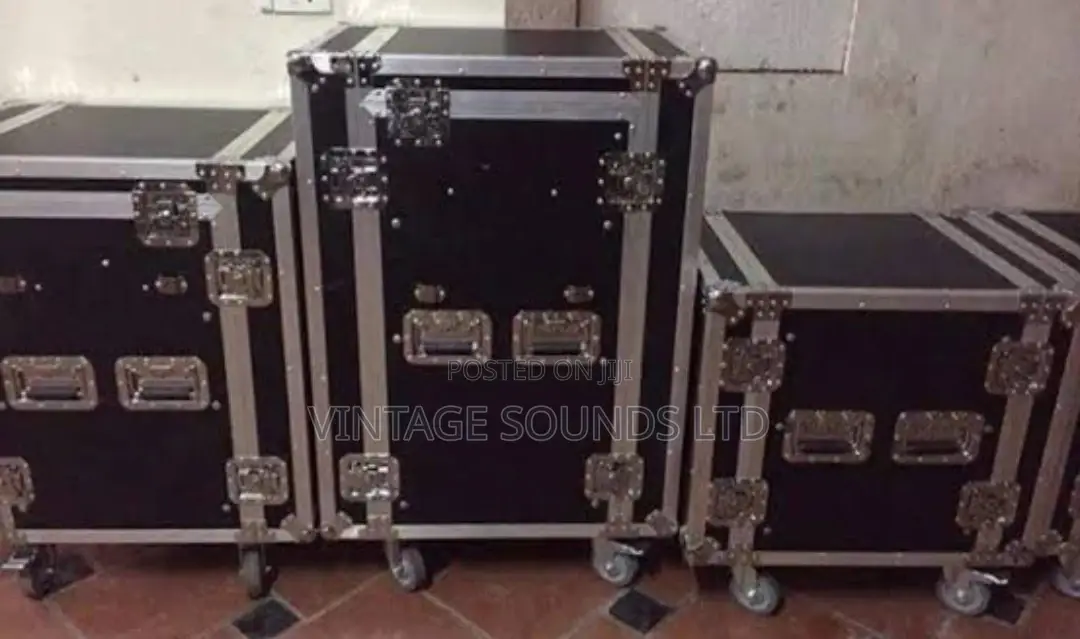 Amplifier and Mixer Mounting Rack ( 10 Units Black Color)