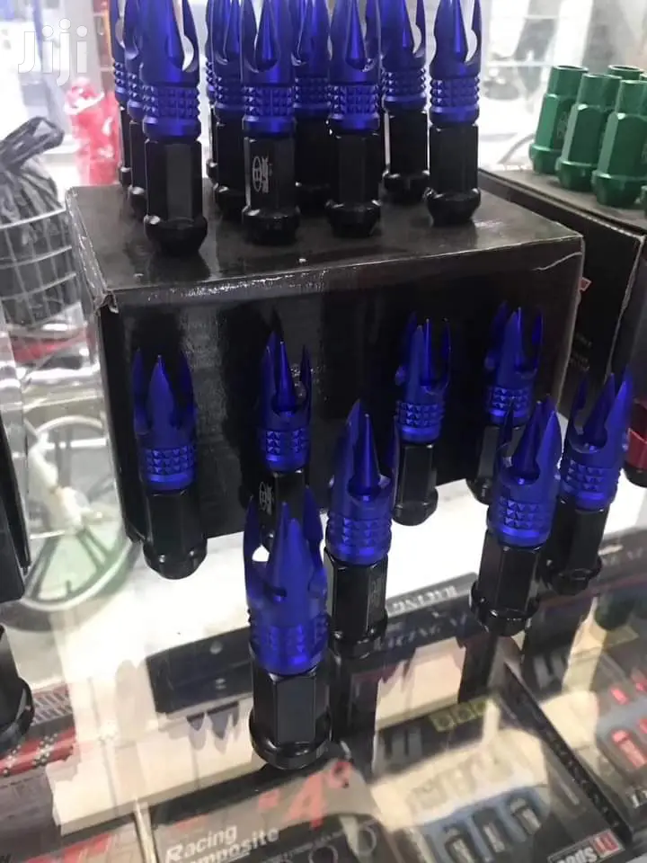 Universal Bullets Spikes for 1.5/1.25 Wheels