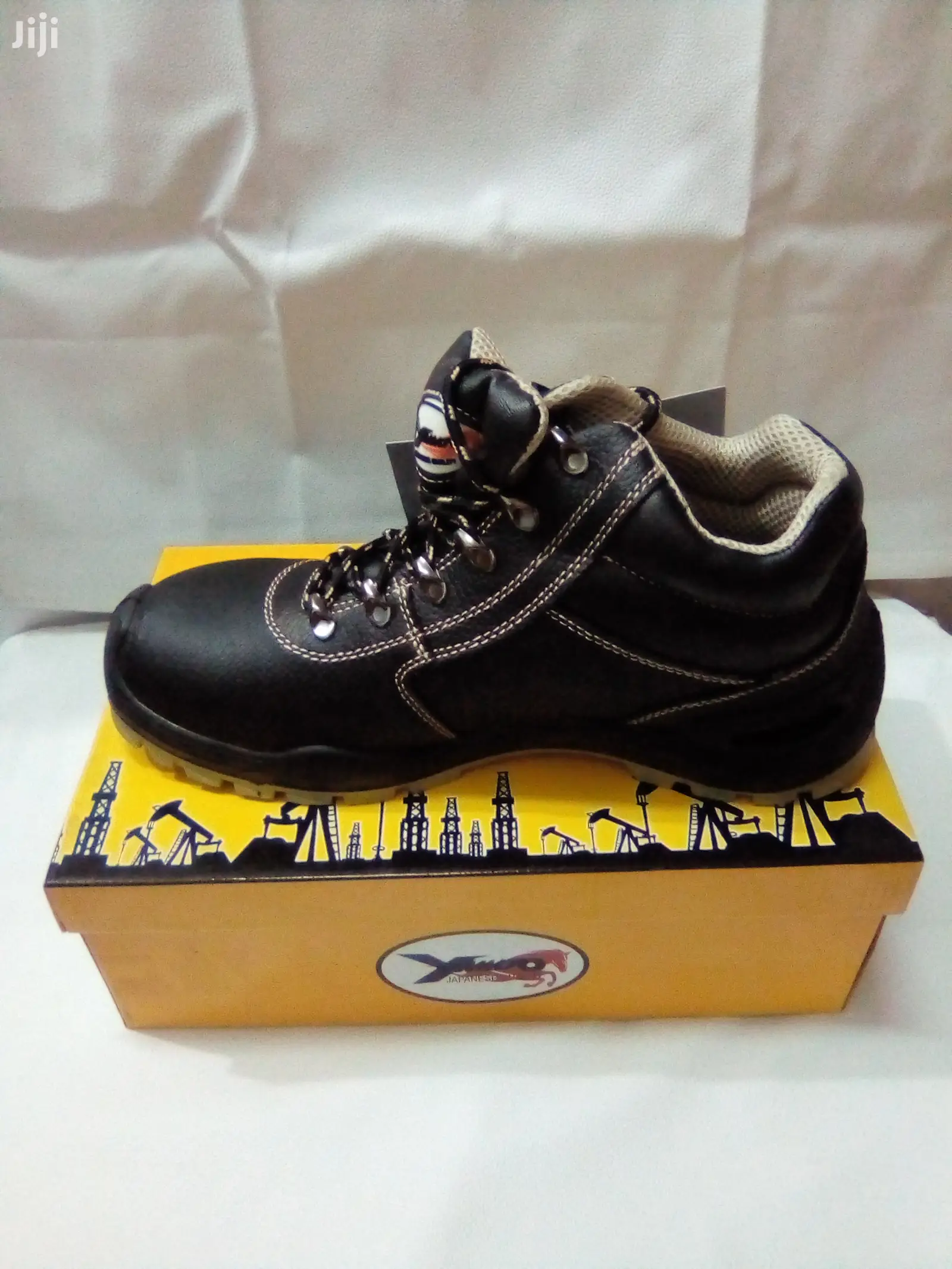 Yamato Safety Shoes