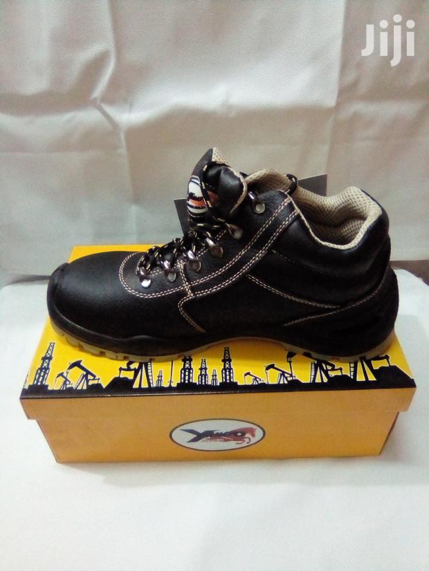 Yamato Safety Shoes