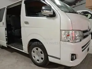 Toyota HiAce 2014