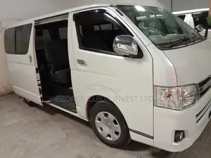 Toyota HiAce 2014