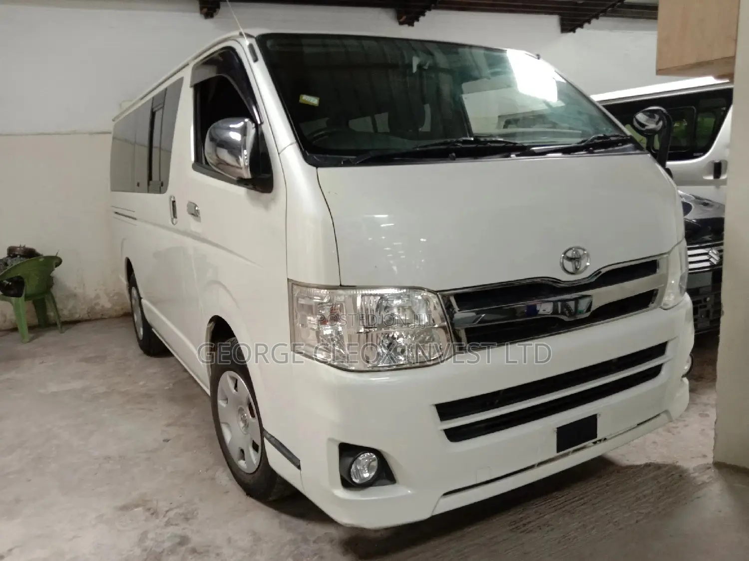 Toyota HiAce 2014