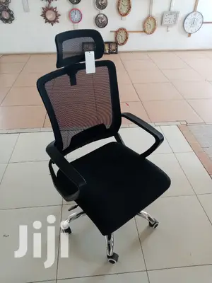 Elegant Headrest Office Chair