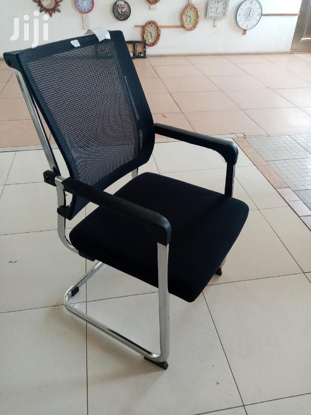 Exclusive Waiting Seat
