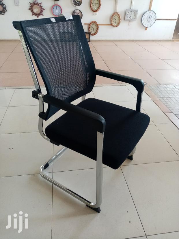 Elegant Waiting Seat