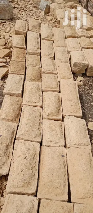 Decorating Stones (To Be Dressed at Your Site)