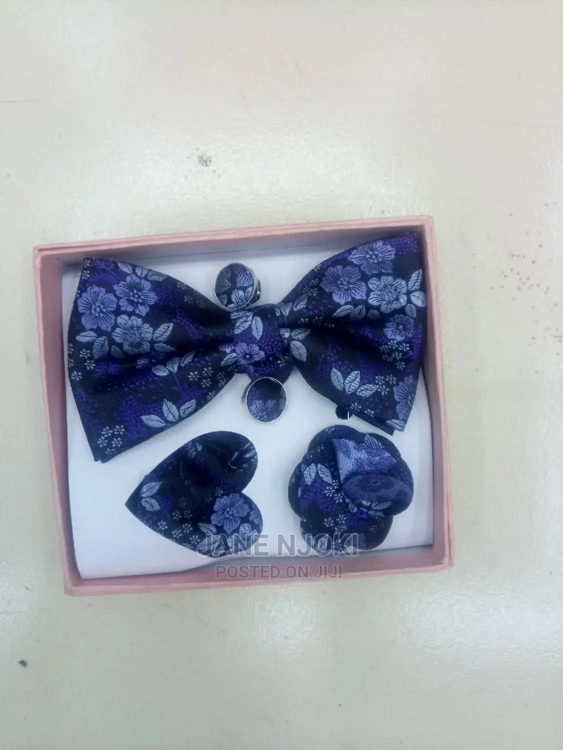 Florer Bowtie