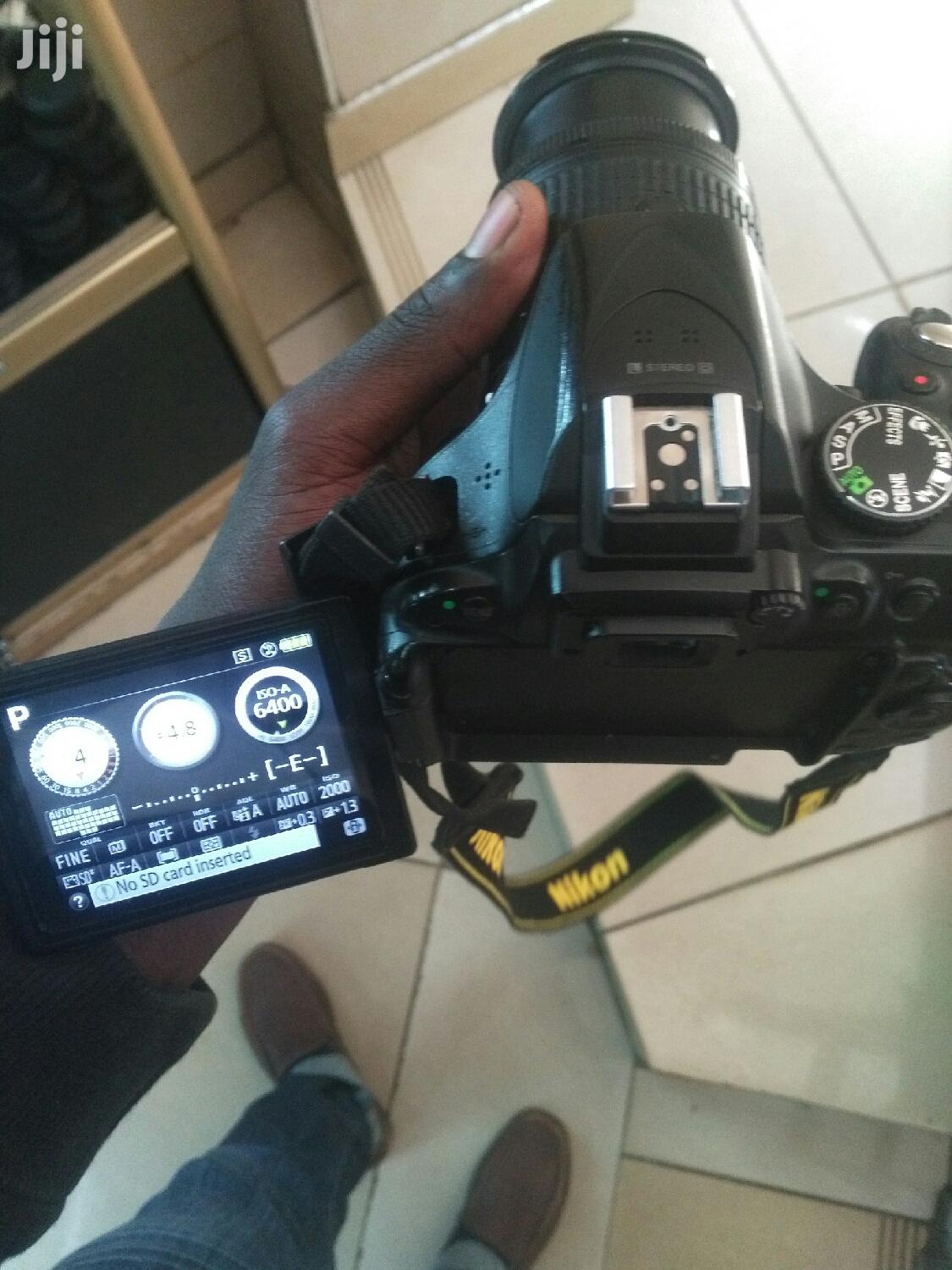 Nikon D5500 With Touch Flip Screen