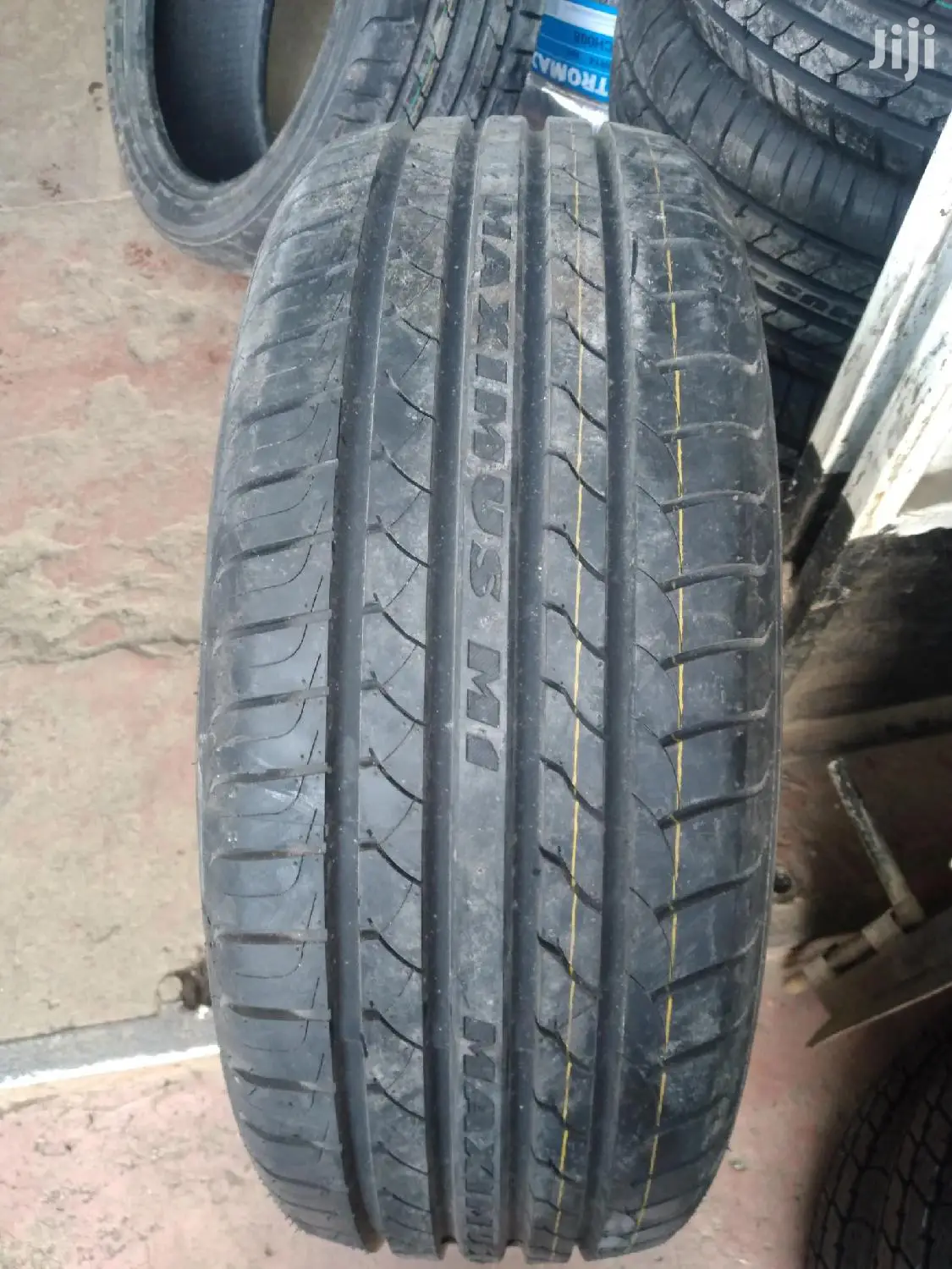 Maxterk Tirs Low Profile Tires Sizes 215/55R17.