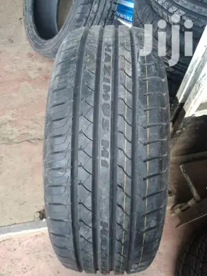Maxterk Tirs Low Profile Tires Sizes 215/55R17.