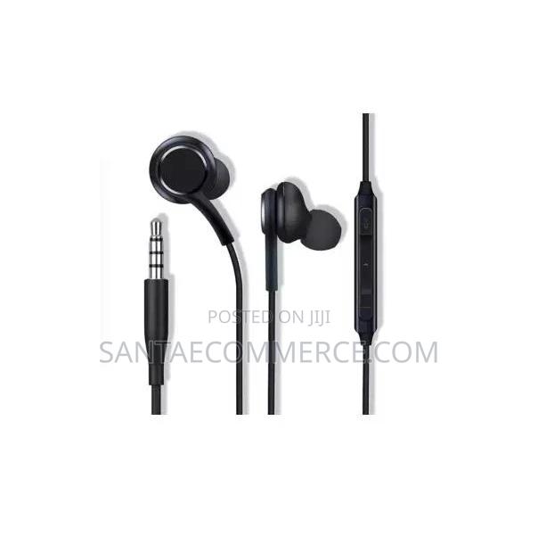 Wired Superbass Earphones - main view