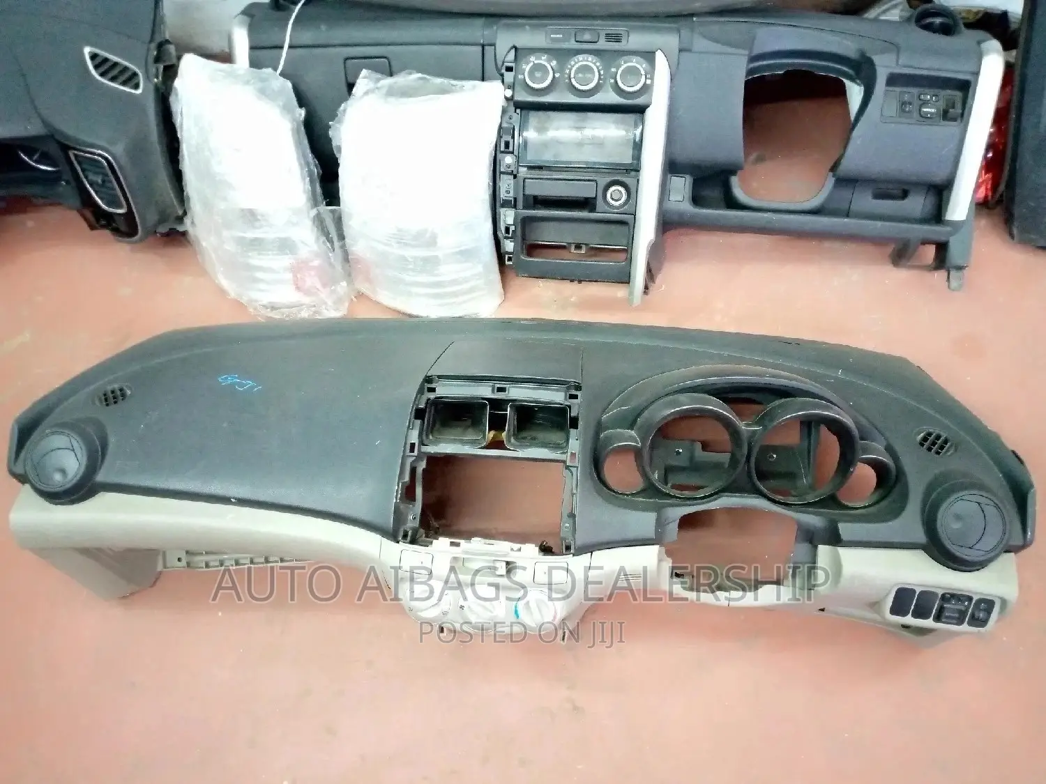 Honda Airwave Dashboards Complete With Its Airbag