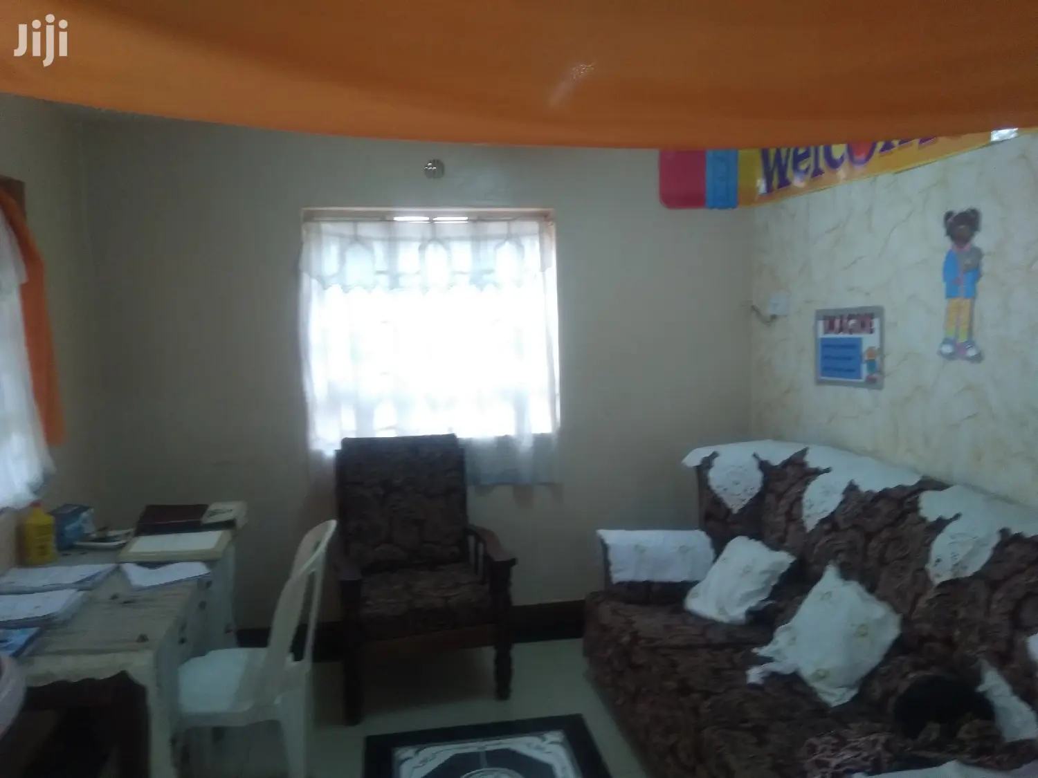 Spacious 5bedroomed Maisonette For Sale