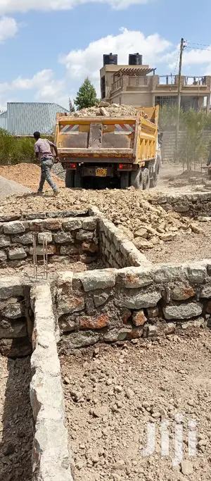 Mchongo, Filling Materials~Flooring Materials