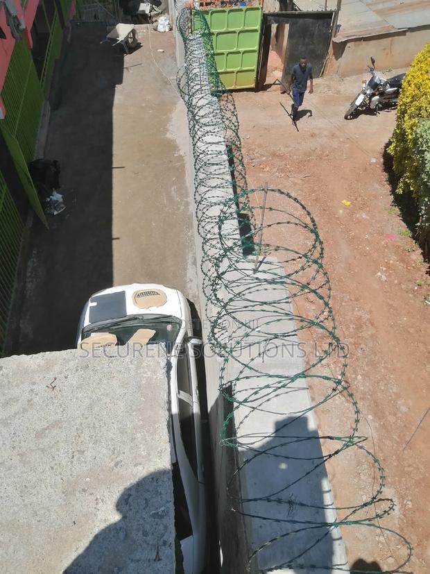 High End Green Double Galvanized Fencing Razor Wire - thumbnail 7