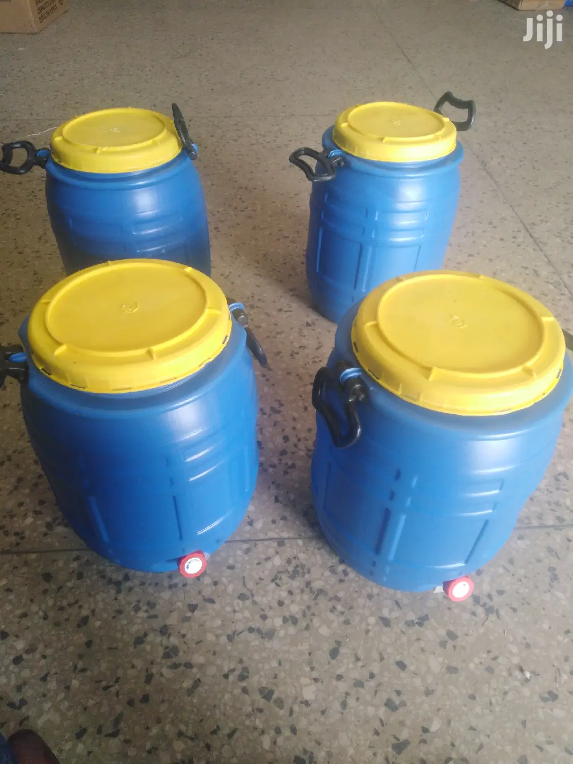 Hand Washing Tanks With Taps-various Sizes