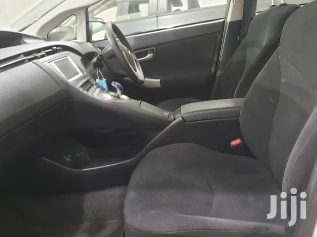 Toyota Prius 2015 White - thumbnail 5