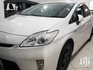 Toyota Prius 2015 White