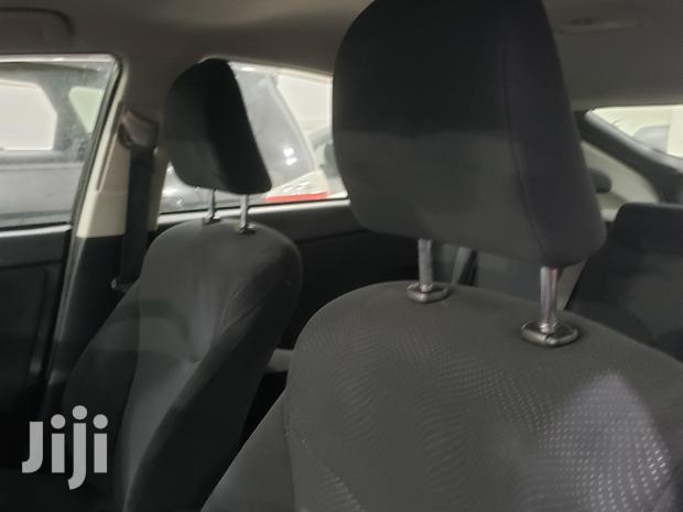 Toyota Prius 2015 White - thumbnail 7