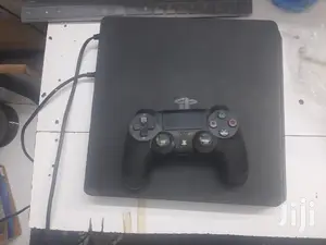 SONY Playstation 4