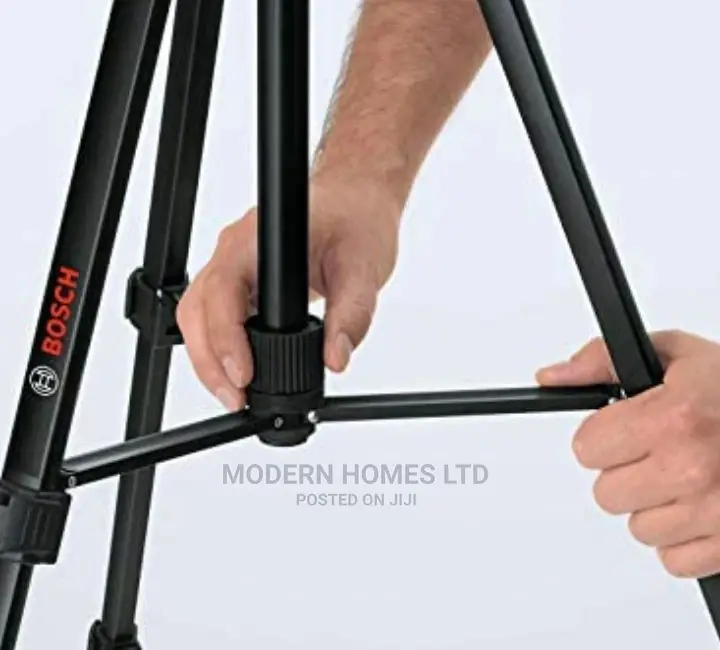 Bosch BT150 Compact Extendable Tripod With Adjustable Legs