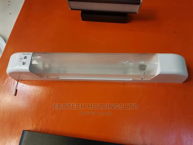 Linear Shaver Light. - main view