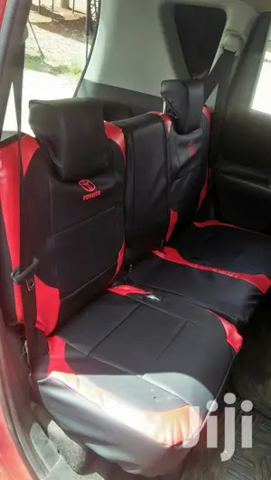 Toyota Ractis Car Seat Covers