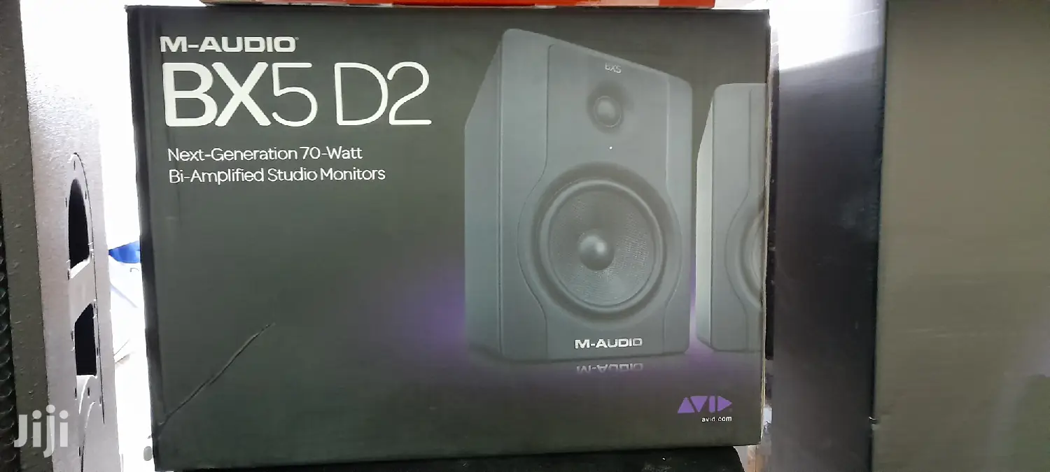 Bx5-D2 M-Audio Bi-Amplifier Studio Monitor Speakers