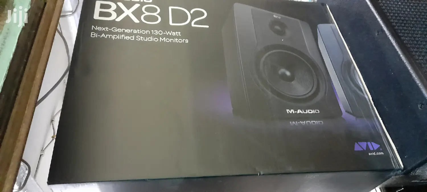 Bx8"-D2 M-Audio Bi-Amplifier Studio Monitor Speakers