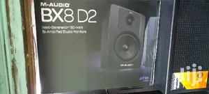 Bx8"-D2 M-Audio Bi-Amplifier Studio Monitor Speakers