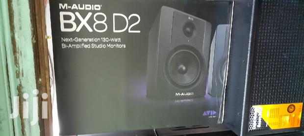 Bx8"-D2 M-Audio Bi-Amplifier Studio Monitor Speakers - thumbnail 2