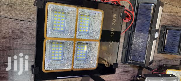 Dc Solar Panel Flood Light 30watts - thumbnail 3