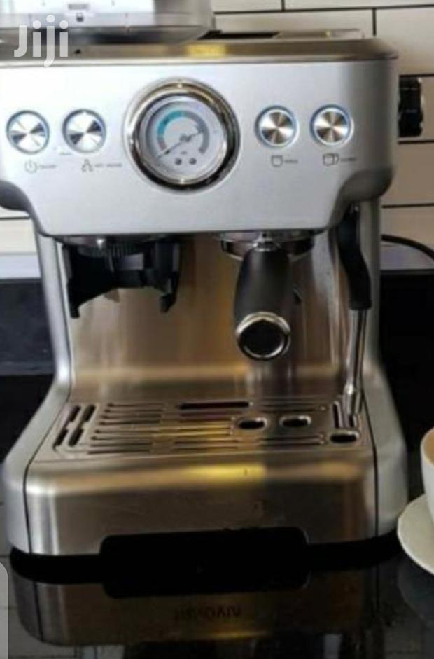 Long Lasting Coffee Machine - main view
