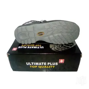 Ultimate Plus EN2011 Safety Boots