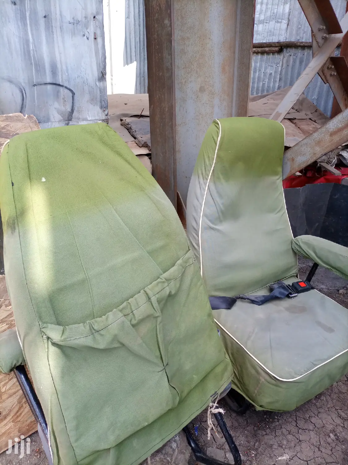Tour Van Seats Used but Still Clean Plus Seatbelts Free