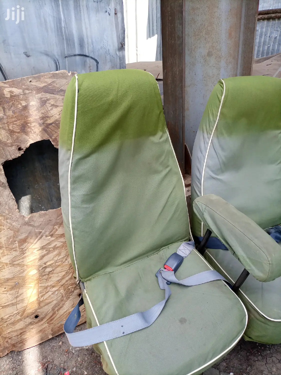 Tour Van Seats Used but Still Clean Plus Seatbelts Free