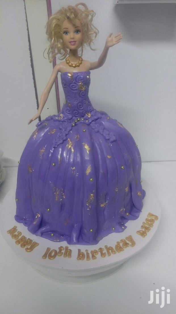 2kg Barbie Doll Cake - main view