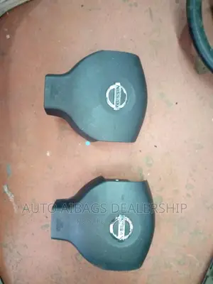 Nissan Tiida Stearing Airbags